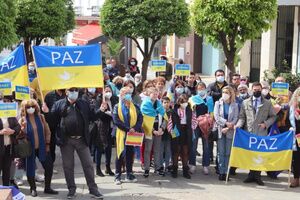 Concentración ciudadana en Alcalá contra la guerra en Ucrania
