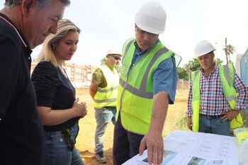 BARRIO A BARRIO Viviendas protegidas, mejoras urbanas, instalaciones deportivas y espacios para la participación para el entorno de Santa Lucía
