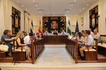 El pleno aprueba importantes medidas de desarrollo industrial y comercial, urbanismo y cohesión social