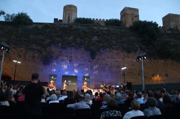 Apoyo municipal al sector de la moda flamenca en la antesala de la Feria de Alcalá