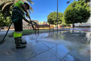 Plan especial municipal de limpieza para la eliminación de manchas y desinfección del pavimento en zonas comerciales y casco antiguo