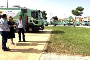 El Ayuntamiento incorpora seis nuevos vehículos para intensificar la limpieza viaria de Alcalá