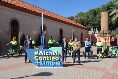 ​ El Ayuntamiento incorpora diez triciclos eléctricos para refuerzo de la limpieza viaria en Alcalá
