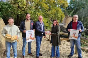 Ayuntamiento, FICA y las Asociaciones de Hosteleros, Pan y Tortas de Alcalá presentan la campaña navideña de apoyo al comercio local