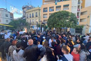 El youtuber Agustín51 concentra a cientos de seguidores en su Alcalá de Guadaíra natal