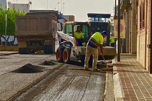 La renovación del asfalto en Alcalá llega este verano a 13 calles más dentro del Plan Actúa
