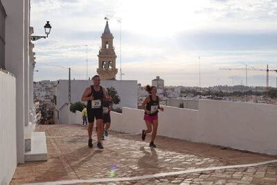 Perfecta combinación de deporte y patrimonio en la I Subida al Águila