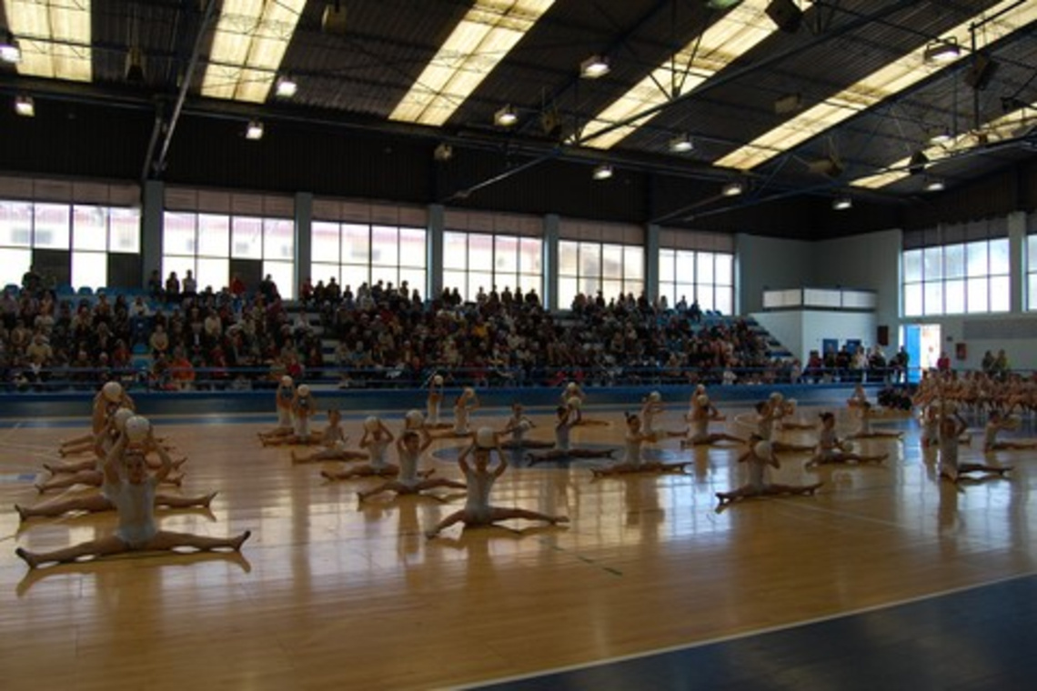 EL PABELLÓN CUBIERTO ACOGE ESTE SÁBADO LA CLAUSURA DE LA ESCUELA MUNICIPAL DE GIMNASIA RÍTMICA