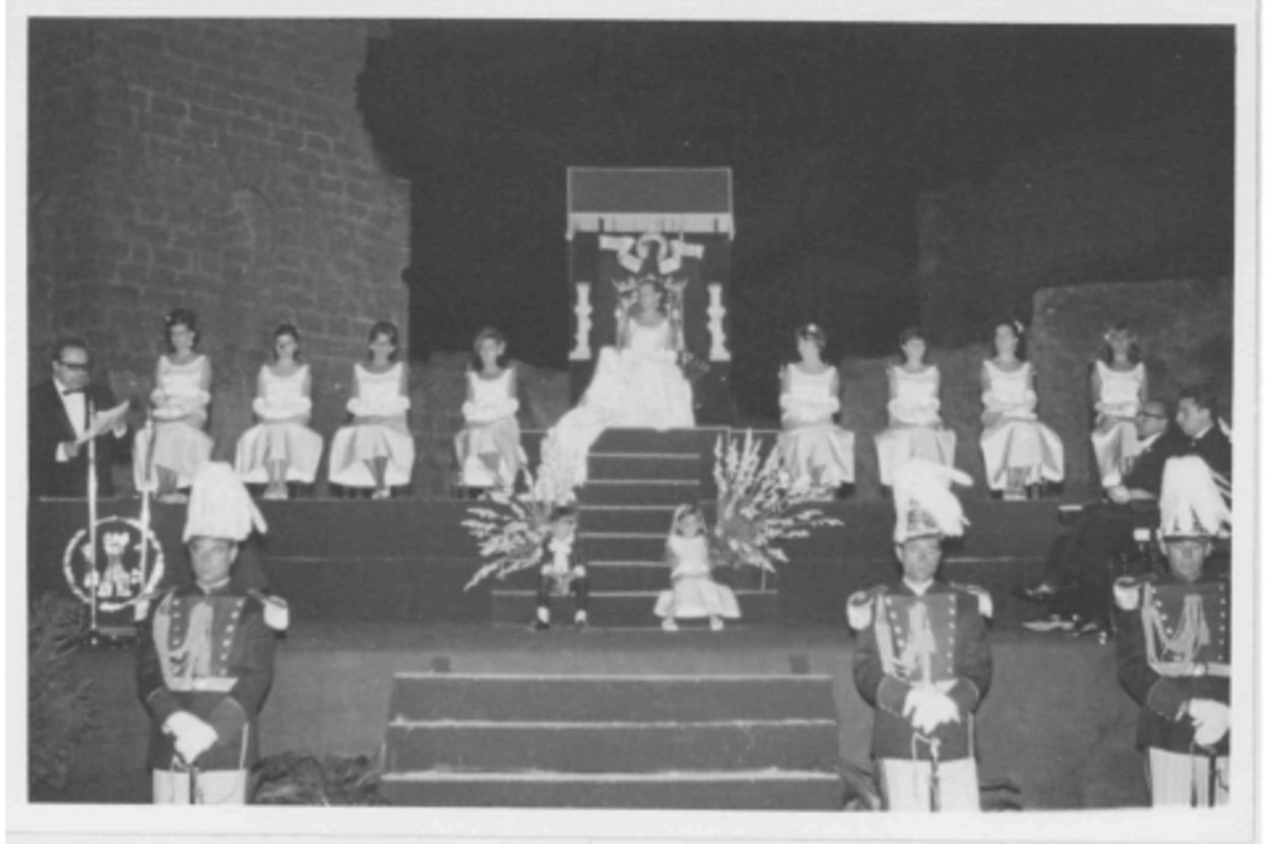 LA WEB MUNICIPAL DE ALCALÁ RECUERDA ESTE MES LOS JUEGOS FLORALES DE LA ALCALÁ DE LOS AÑOS 60 Y 70