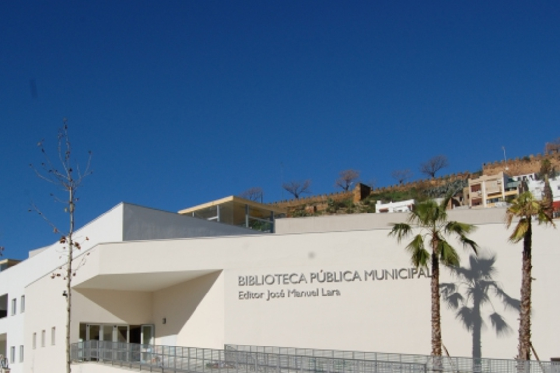 LAS SALAS DE ESTUDIO DE LA BIBLIOTECA EDITOR JOSÉ MANUEL LARA VUELVEN A ABRIR 24 HORAS DESDE MAÑANA