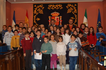 ALCALÁ LLEVA LA PARTICIPACIÓN POR BANDERA