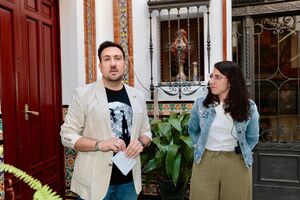 Comienzan las II Jornadas de Cultura Regionalista con la visita a un patio cerámico de Enrique Orce