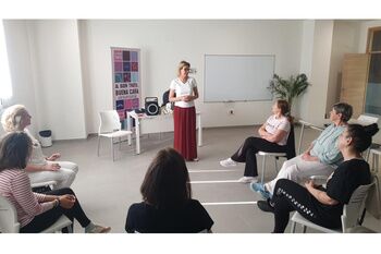 Prevención de violencia de género mediante herramientas emocionales, digitales y emprendimiento