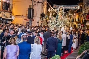 Alcalá acompañó de forma multitudinaria a su Patrona en la celebración del XXV Aniversario de su coronación canónica