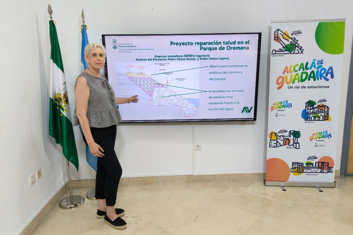 El Ayuntamiento restaura el talud y el camino de Benarosa, en el Parque de Oromana