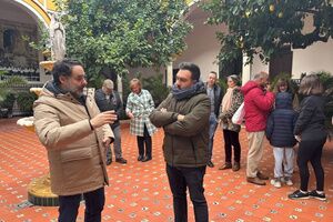 Medio millar de visitantes conocen de cerca el Convento de Santa Clara en el programa de visitas guiadas auspiciado por el Ayuntamiento