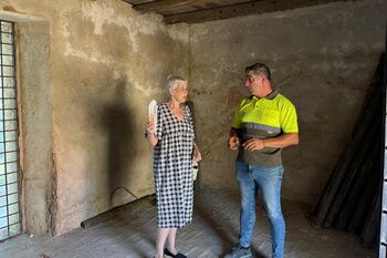 ​El Ayuntamiento supervisa el avance de las obras de restauración del Molino de La Tapada