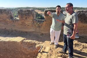 Concluyen las catas arqueológicas para la recuperación de la Muralla Sur del Castillo de Alcalá de Guadaíra