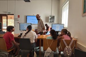 Septiembre comienza en la biblioteca con talleres de competencias digitales para menores