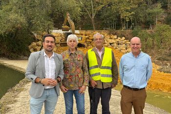 El Ayuntamiento repara el camino principal del Parque de Oromana