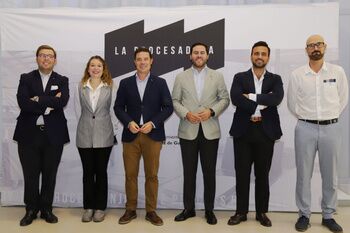 El Ayuntamiento establece una línea de colaboración con la Asociación de Jóvenes Empresarios de Sevilla AJE