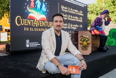 Más de 2000 personas participan en 'CuentAventura', el ciclo cultural infantil que ha recorrido los parques de Alcalá de Guadaíra