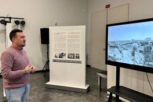 La exposición ‘Alcalá de Guadaíra.100 años de ciudad’ llega a la Harinera para el aprendizaje de los escolares