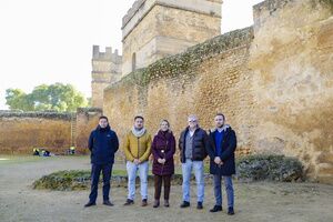 A punto de finalizar los trabajos para dotar al Castillo de Alcalá de iluminación ornamental interior por primera vez en la historia