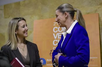 Anne Igartiburu ofrece una conferencia motivacional en la que anima a 'Vivir en coherencia con tus valores'
