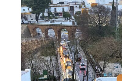 El Ayuntamiento informa del posible corte de tráfico en el Puente de la A-392 (el paralelo al Puente “romano”) por previsión de la crecida del río Guadaíra.