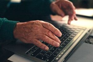 La Universidad Popular de Alcalá mantiene las puertas abiertas en sus cursos de apoyo al acceso a la Universidad para adultos