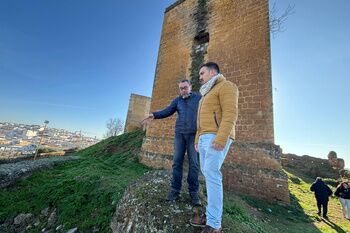 La investigación del exterior de la Torre del Homenaje apunta a un acceso al Castillo