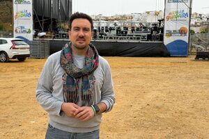 La chirigota del Bizcocho y El Patriota pondrán el broche de oro al gran evento de carnaval ante 2.000 personas en Alcalá de Guadaíra