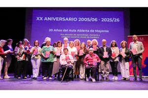 El Aula Abierta de Mayores de Alcalá de Guadaíra celebra su XX Aniversario con una gala repleta de recuerdos y emociones