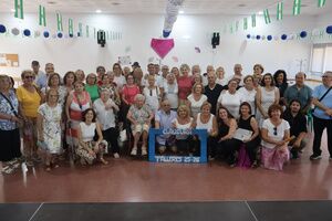 Clausura del curso del programa municipal de Dinamización de Mayores en el Centro de Día Luis Velázquez Peña