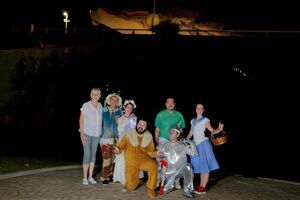 ​La magia llena el parque del Puente del Dragón cada noche de martes con “Buscando a Oz”