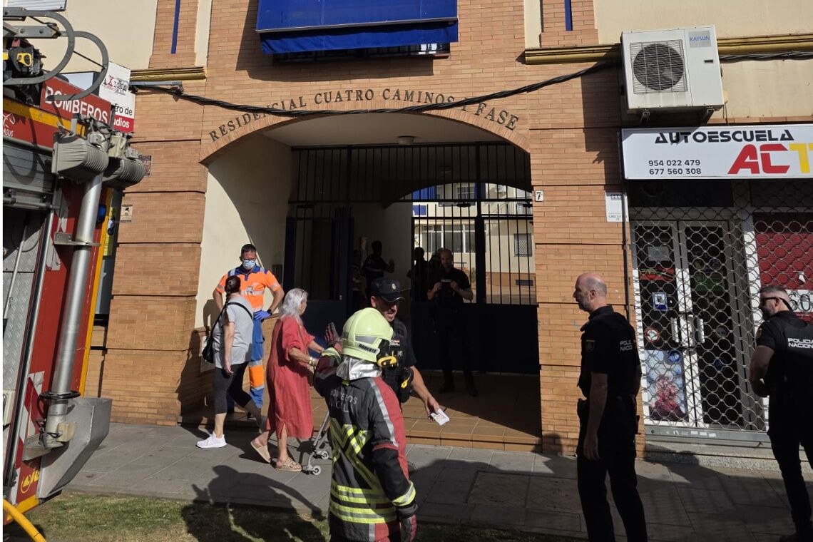 El Ayuntamiento de Alcalá destaca la rapidez y diligencia de las fuerzas de seguridad en el incendio del residencial Cuatro Caminos