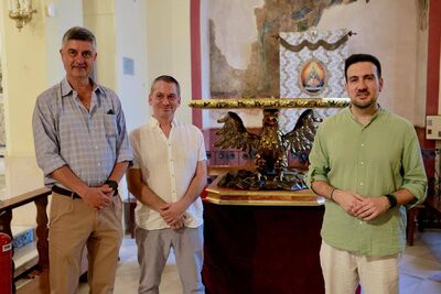 Recuperada la peana que diseñó Illanes para la Virgen del Águila