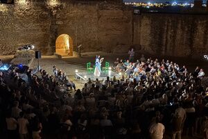 El éxito de público acompaña el regreso de la programación de Noctaíra al Castillo de Alcalá de Guadaíra