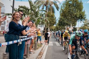 La alcaldesa de Alcalá destaca la visibilidad para la localidad del paso de la Vuelta Ciclista durante los últimos años