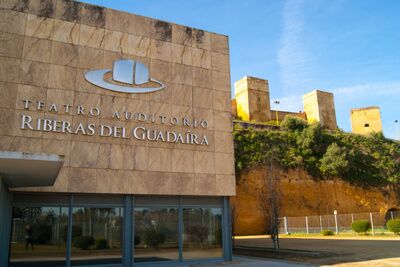 Los espectáculos de la Noche en Blanco por la previsión de lluvias se trasladan al Auditorio Riberas del Guadaíra